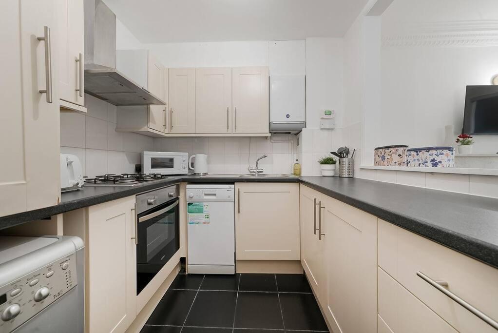 Knightsbridge Two Bed Apartment Λονδίνο Εξωτερικό φωτογραφία